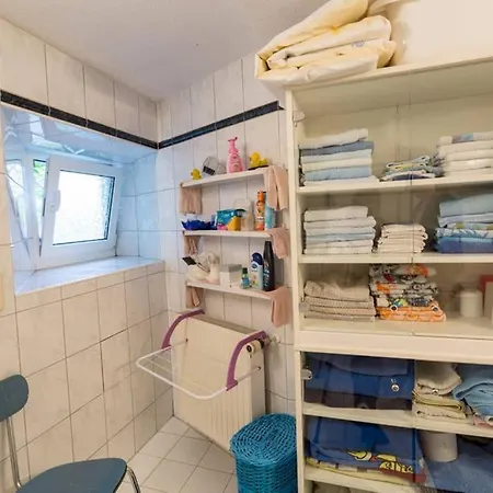 Apartament Schoene Ferienwohnung Am Schlosspark Bad Brückenau