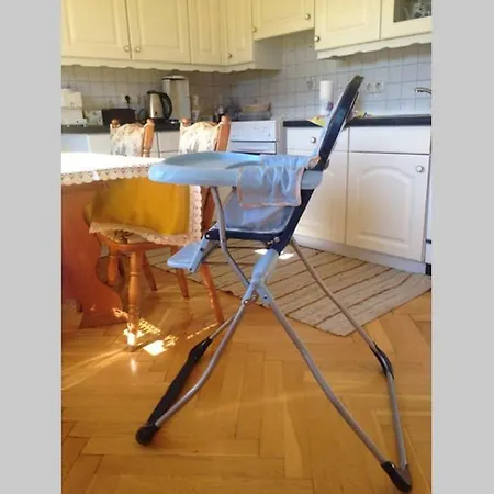 Schoene Ferienwohnung Am Schlosspark Apartament *