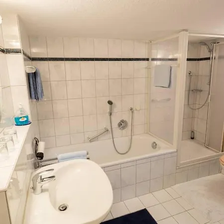 Apartament Schoene Ferienwohnung Am Schlosspark *