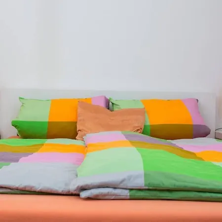 Schoene Ferienwohnung Am Schlosspark * Bad Brückenau